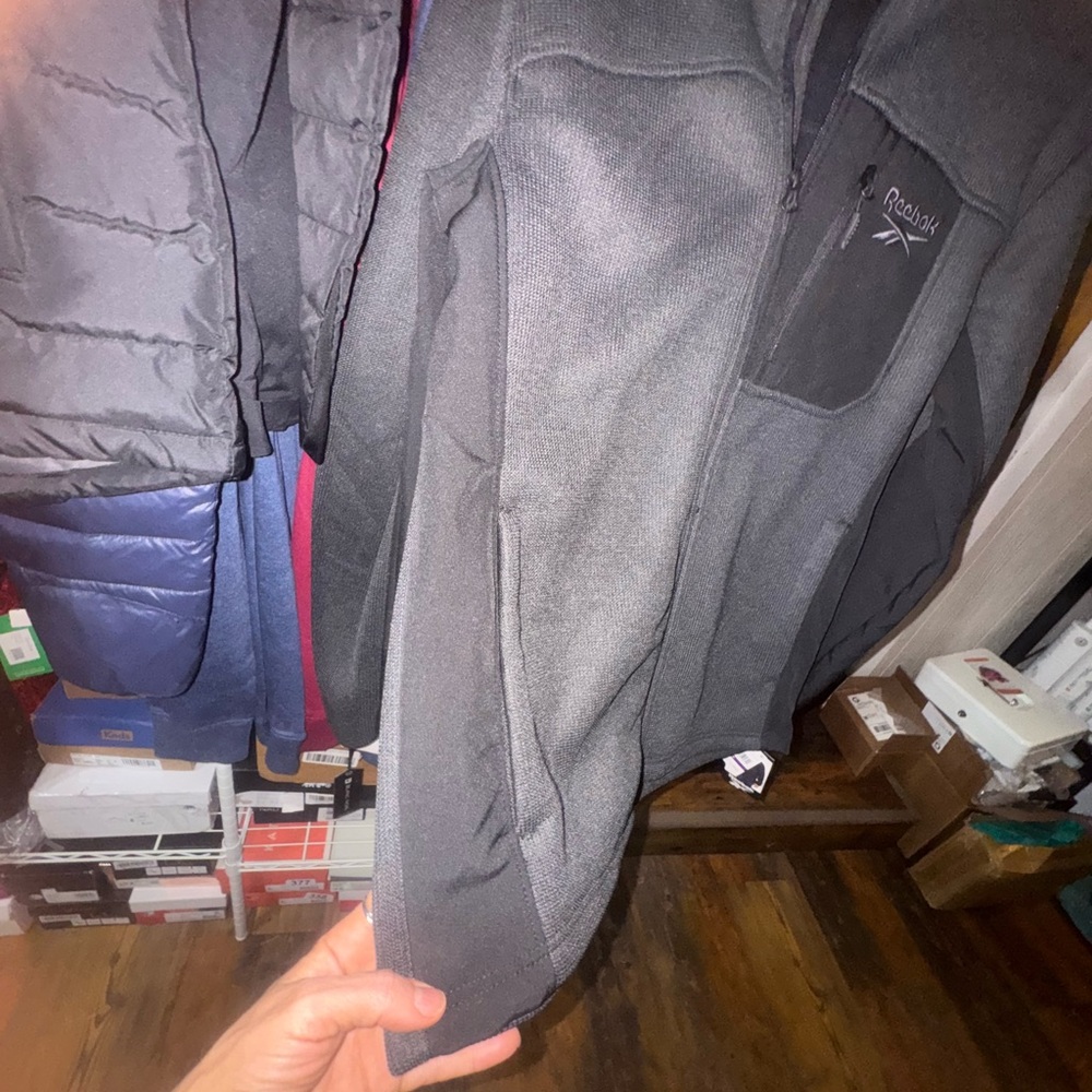 Reebok Men's Charcoal Gray Performance Jacket - Picture 3 of 7